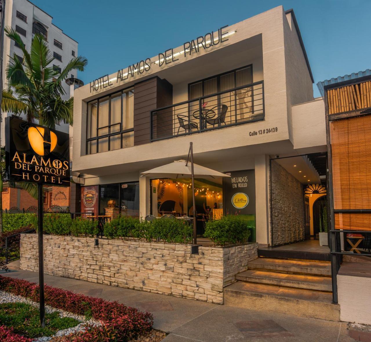 Hotel Alamos Del Parque Перейра Екстер'єр фото