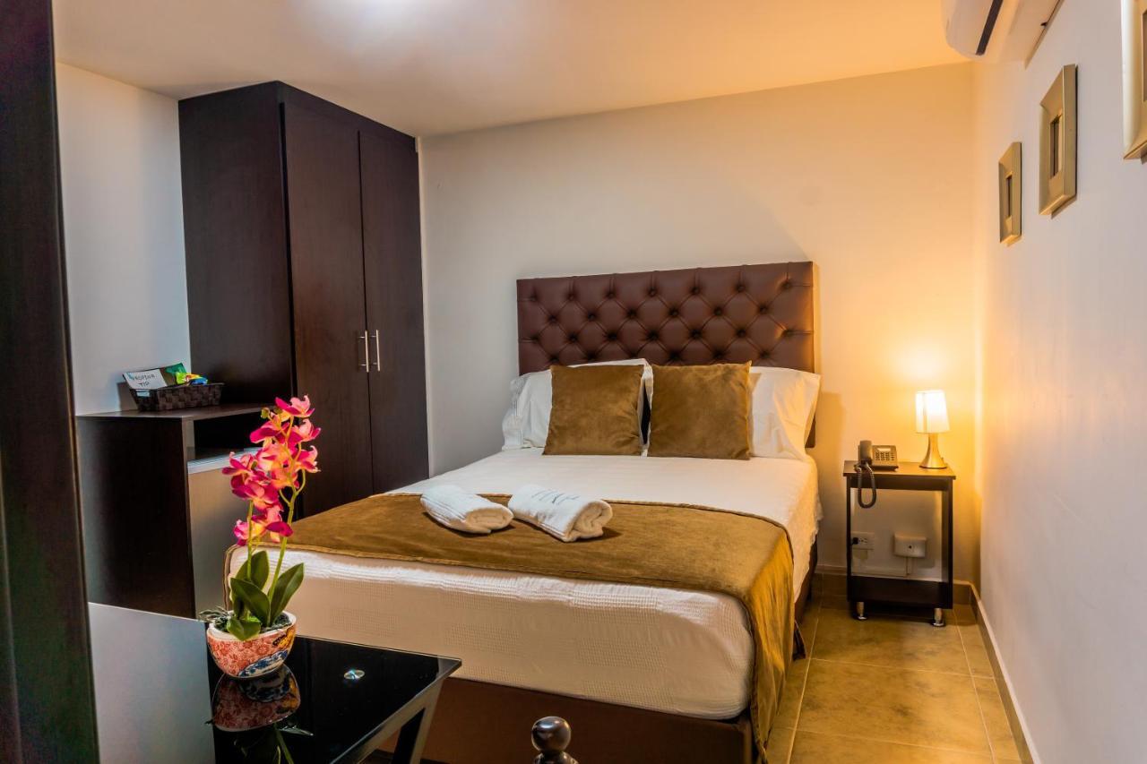 Hotel Alamos Del Parque Перейра Екстер'єр фото