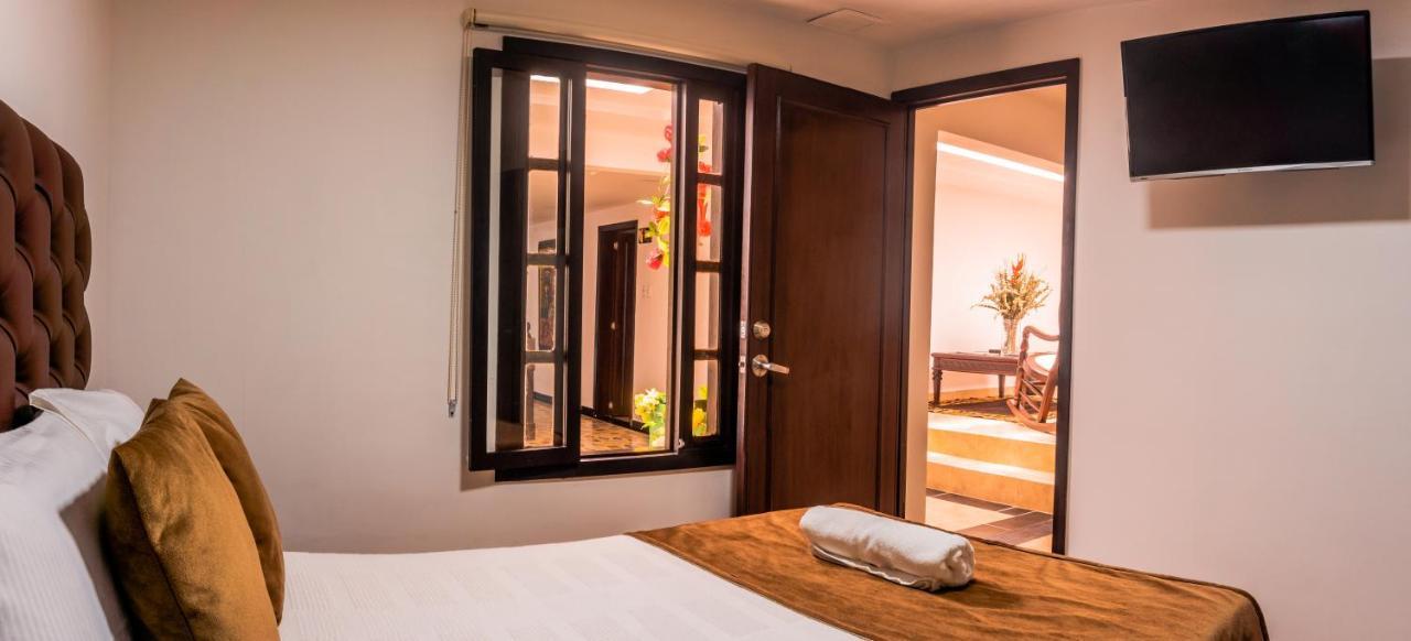Hotel Alamos Del Parque Перейра Екстер'єр фото